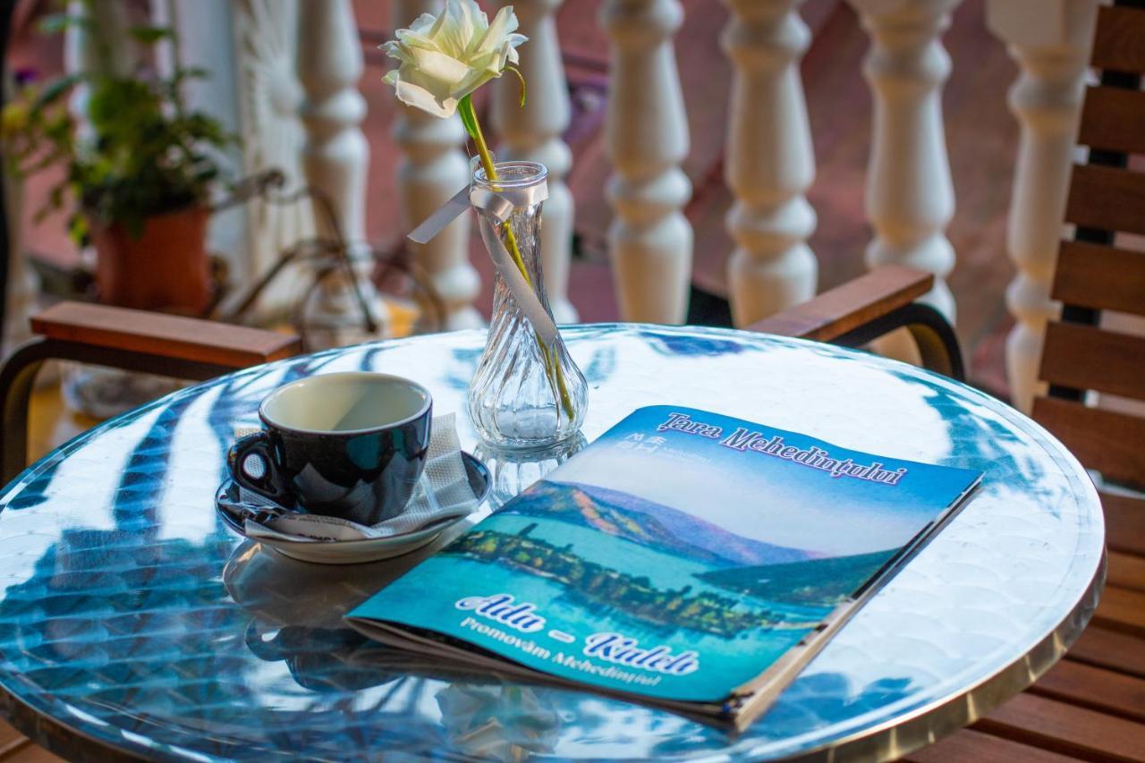 Casa Alba Hotel Baia de Aramă Buitenkant foto